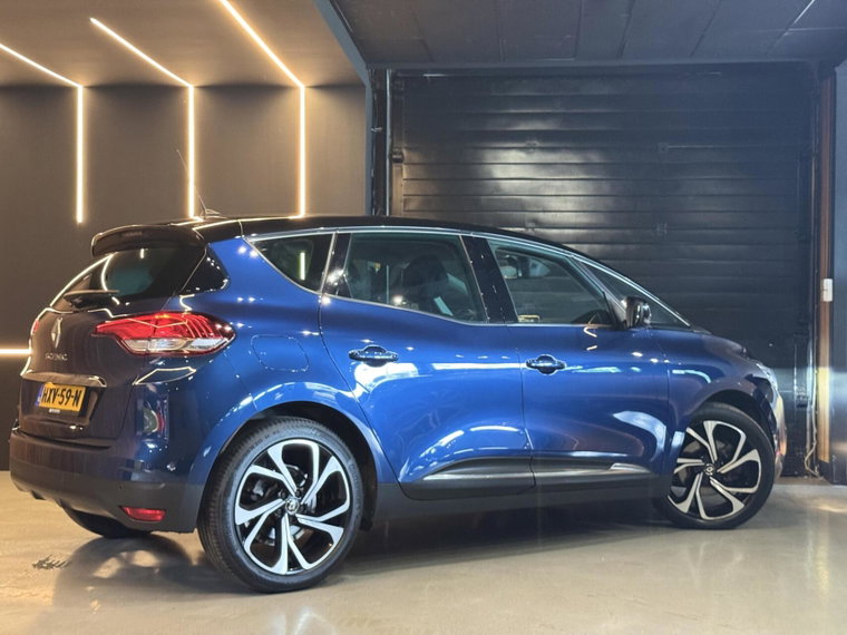 Vehicle Image 38