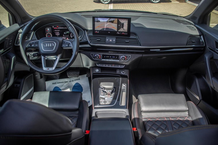 Vehicle Image 13