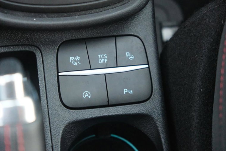 Vehicle Image 23