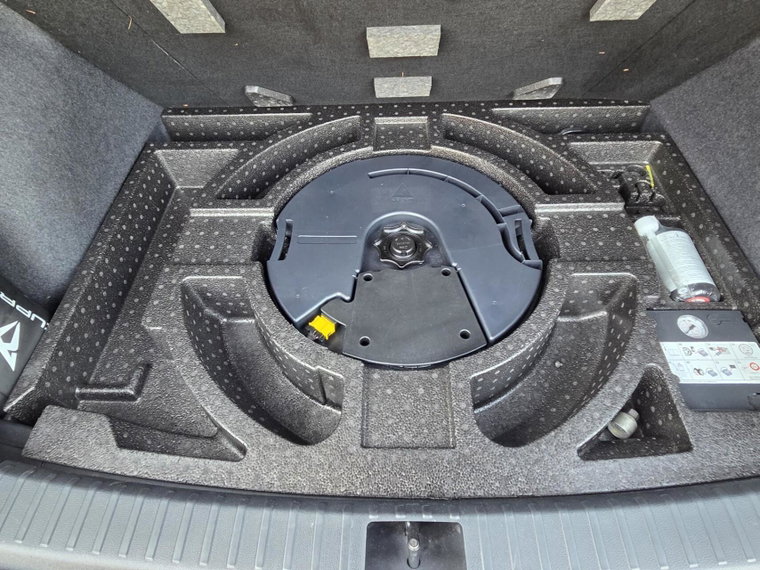 Vehicle Image 39