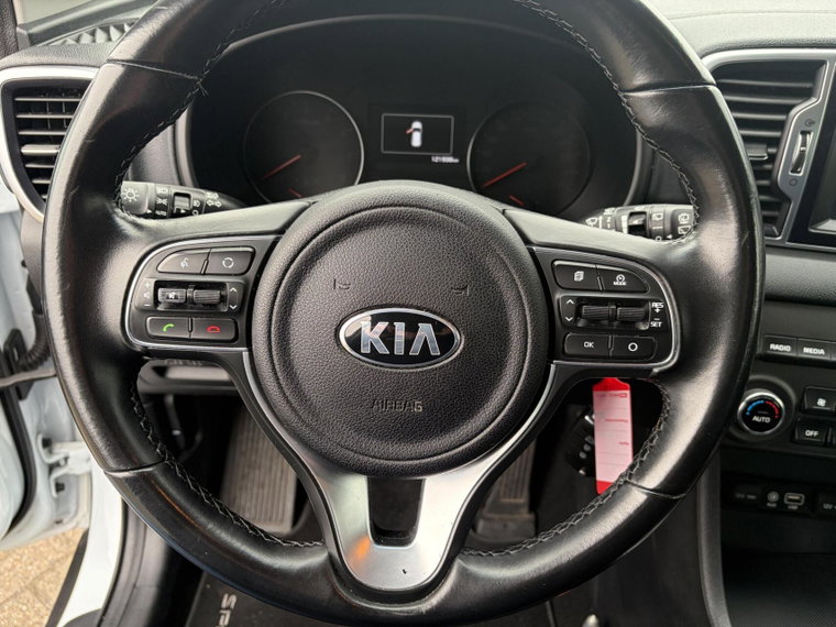 Vehicle Image 27