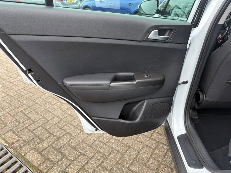 Vehicle Image 31