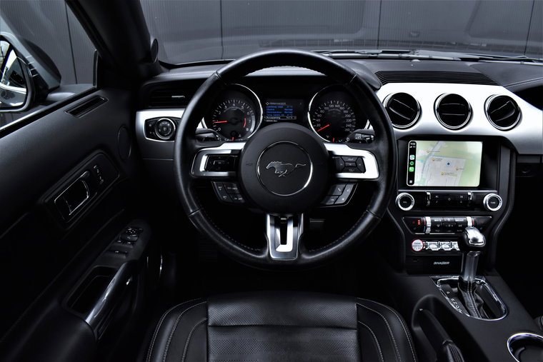 Vehicle Image 18