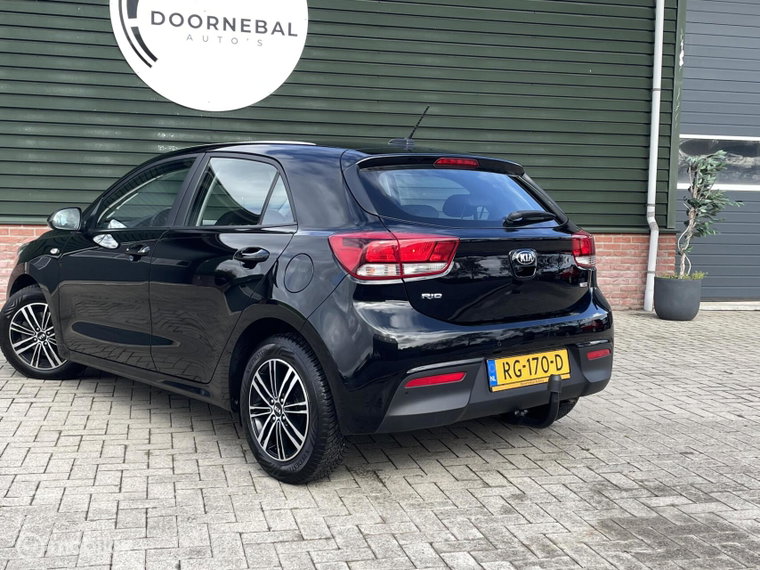 Vehicle Image 40