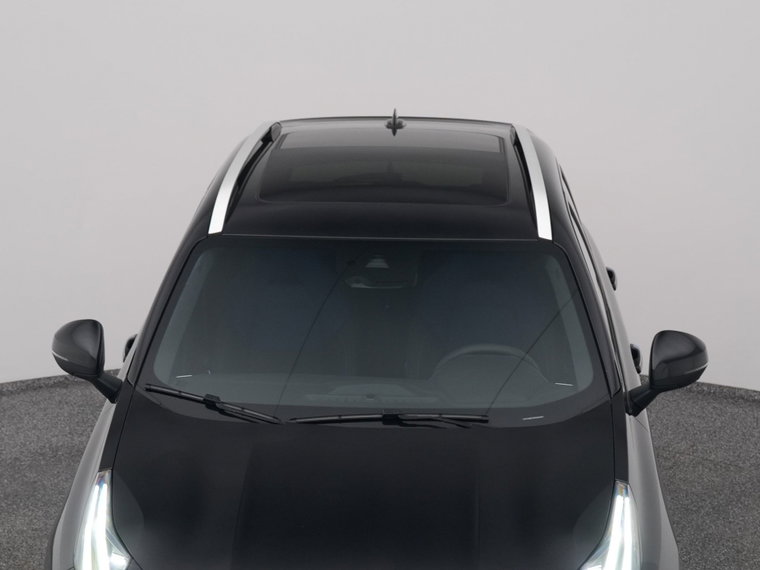 Vehicle Image 32