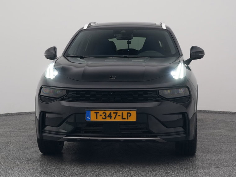 Vehicle Image 9