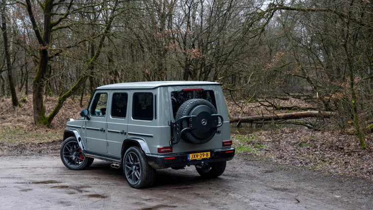 Vehicle Image 32