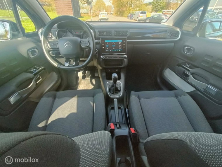 Vehicle Image 17