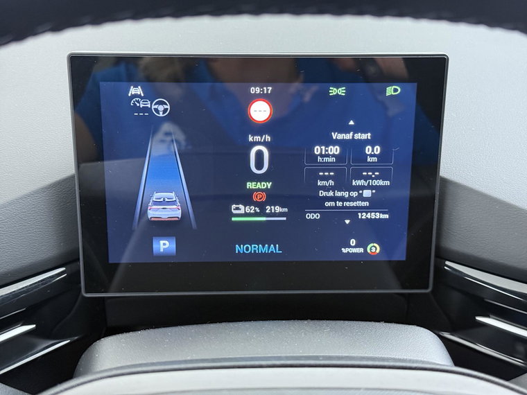 Vehicle Image 30