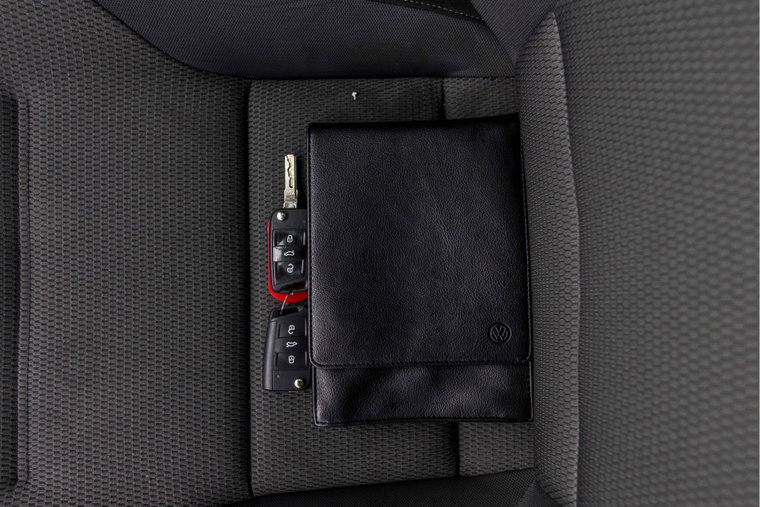 Vehicle Image 37