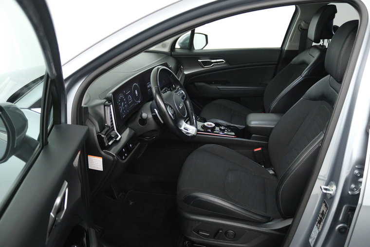 Vehicle Image 22