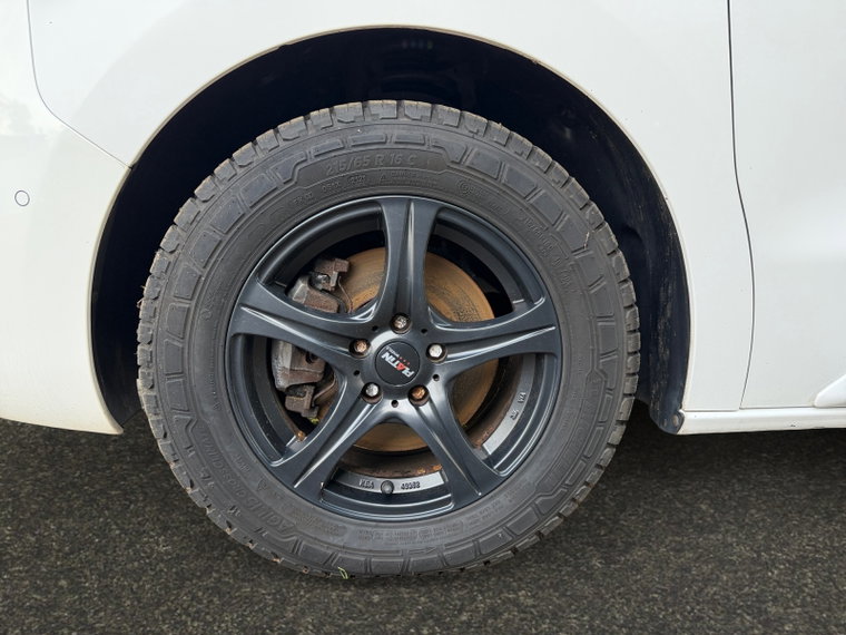 Vehicle Image 20