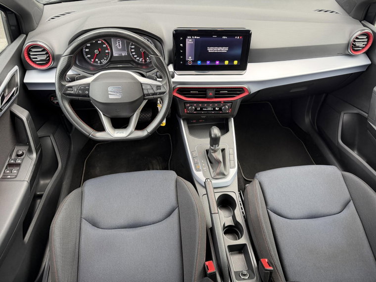 Vehicle Image 13