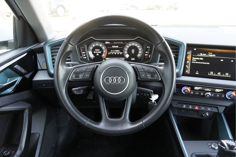 Vehicle Image 19