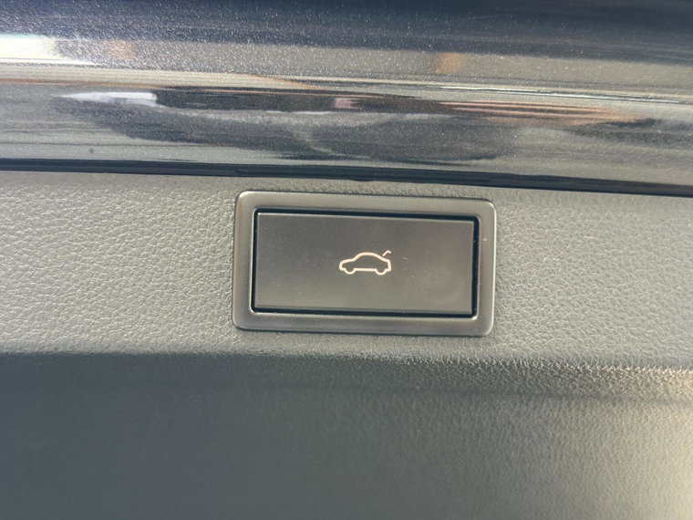 Vehicle Image 50