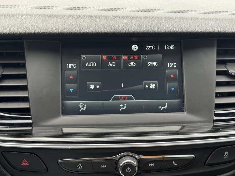 Vehicle Image 28