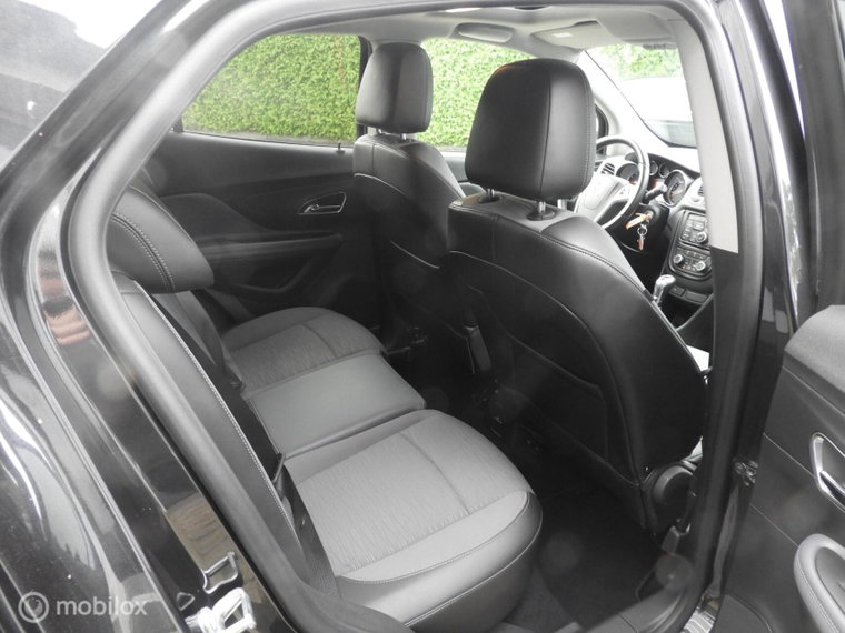 Vehicle Image 17
