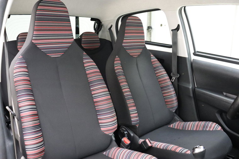 Vehicle Image 13