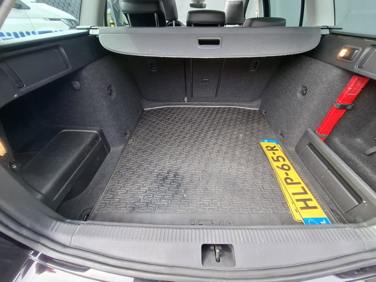 Vehicle Image 27