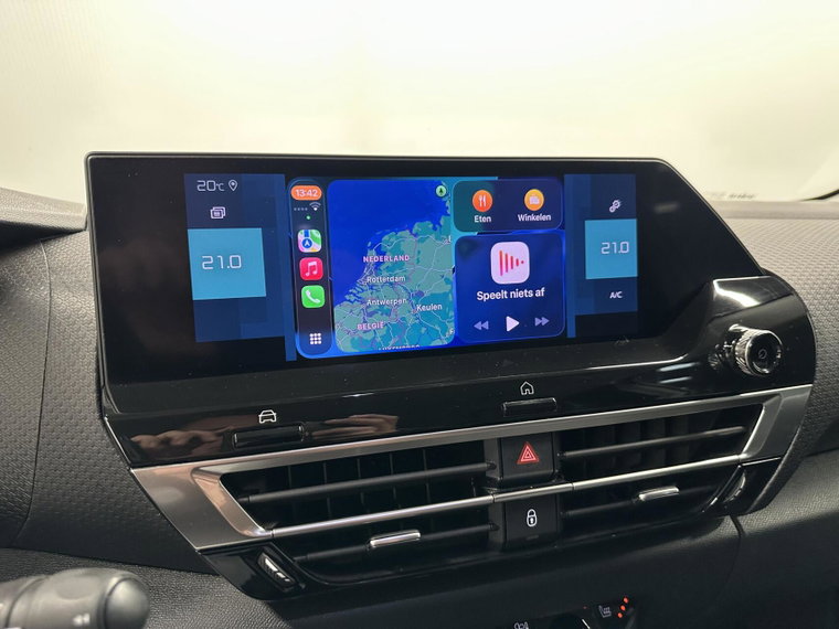 Vehicle Image 38