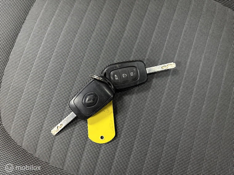 Vehicle Image 17