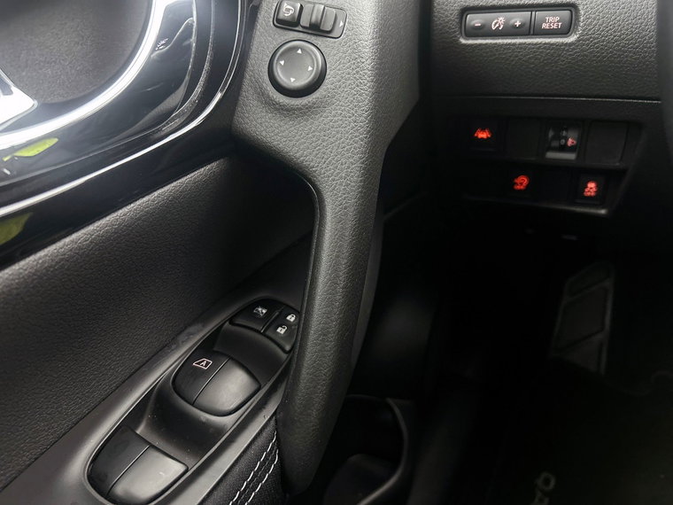 Vehicle Image 28
