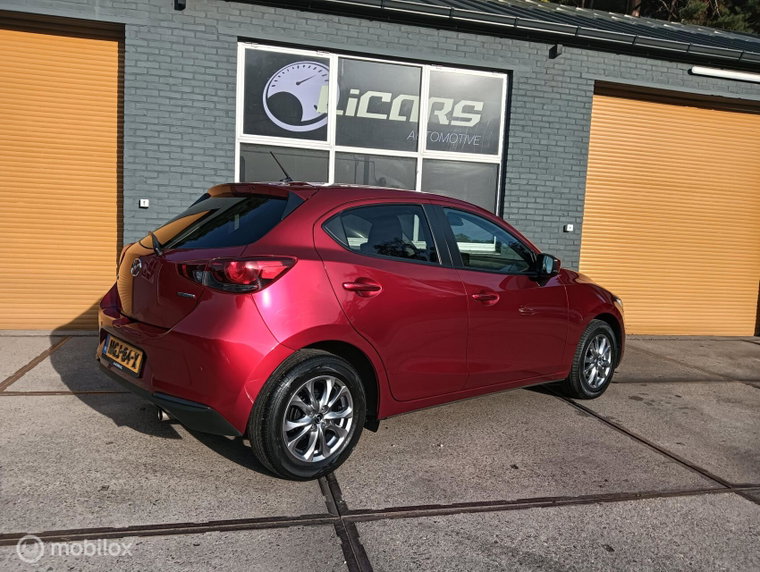 Vehicle Image 8