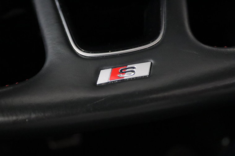 Vehicle Image 36