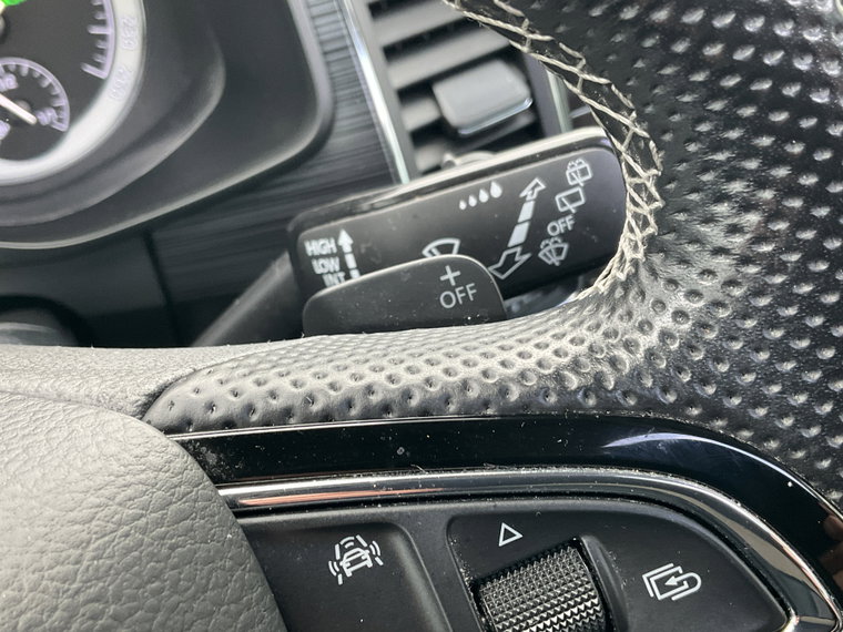 Vehicle Image 26