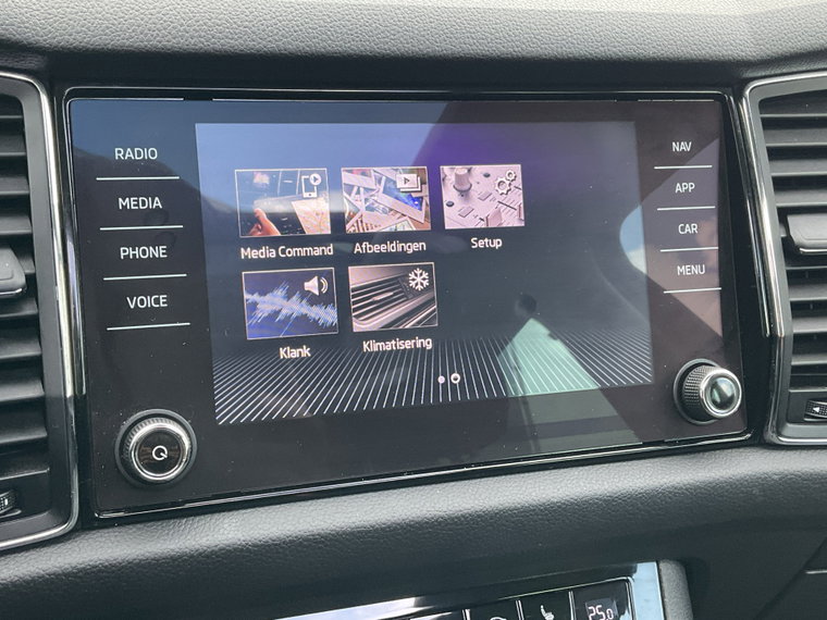 Vehicle Image 38