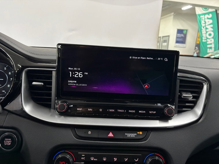 Vehicle Image 22