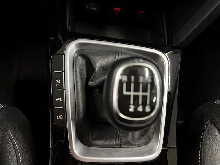 Vehicle Image 32