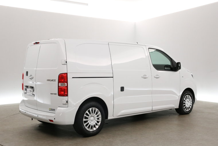 Vehicle Image 28