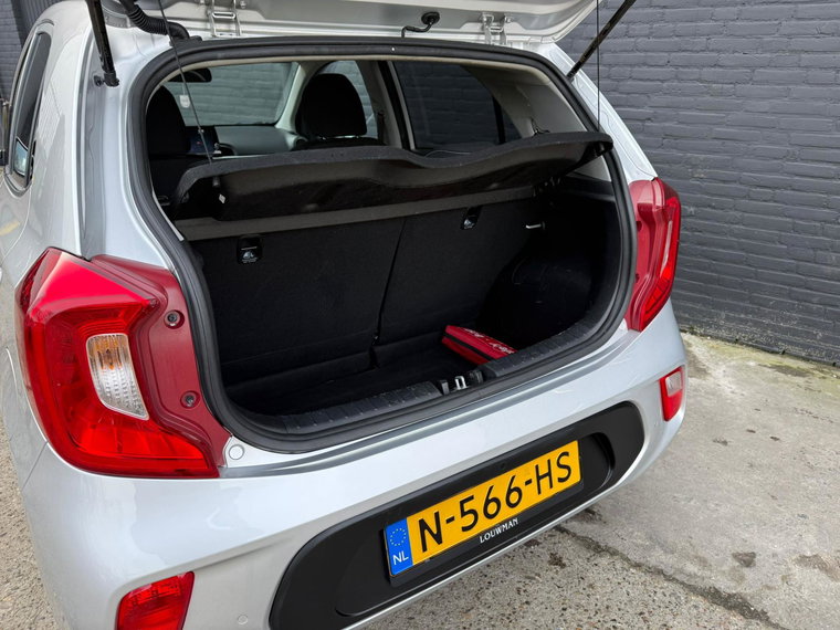 Vehicle Image 17