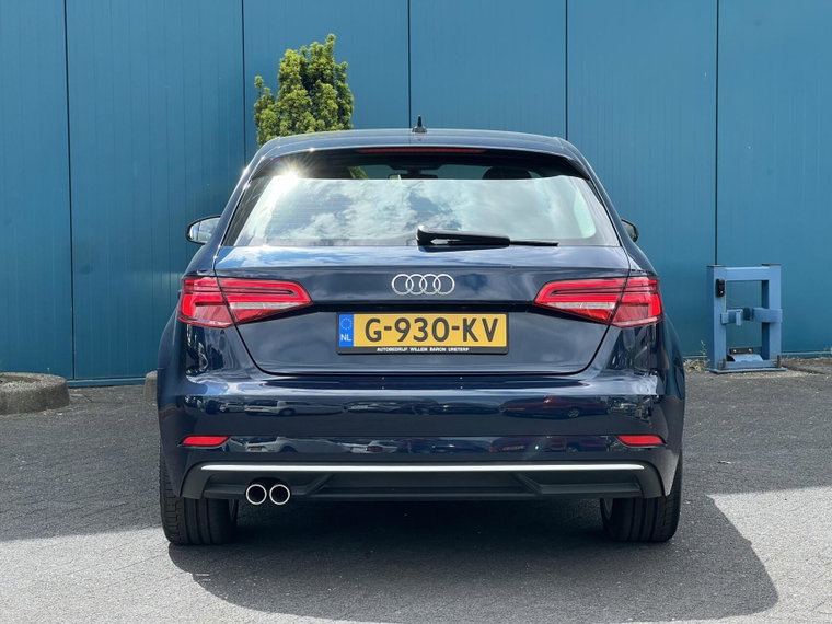 Vehicle Image 29