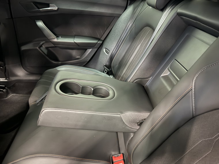 Vehicle Image 41
