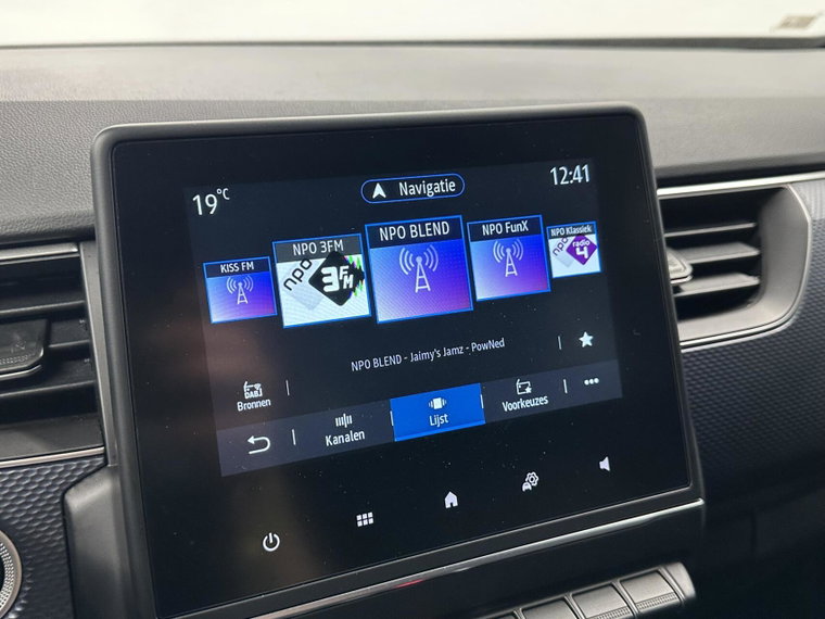 Vehicle Image 36