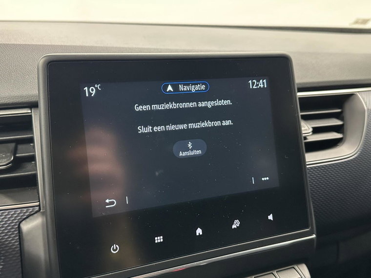 Vehicle Image 37