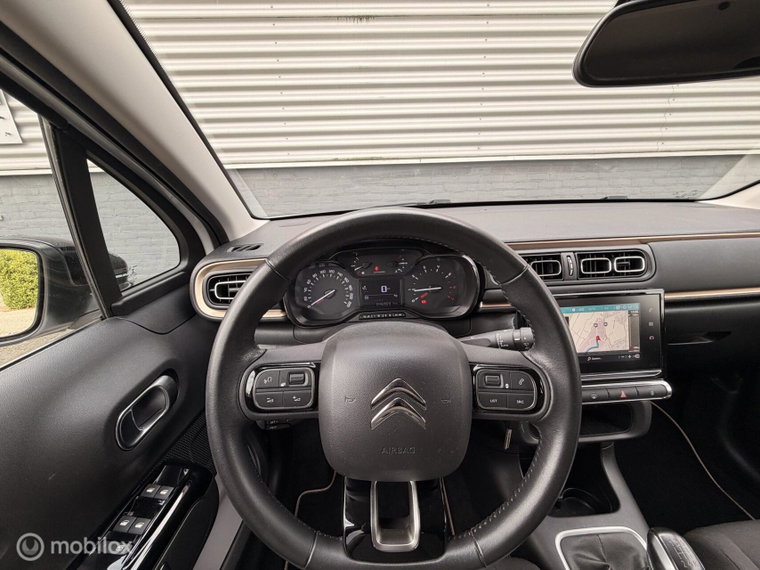 Vehicle Image 27