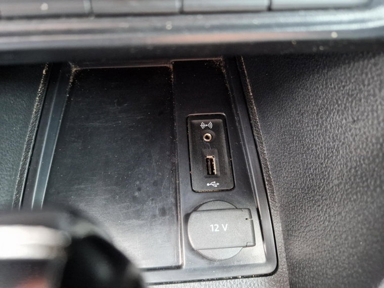 Vehicle Image 29