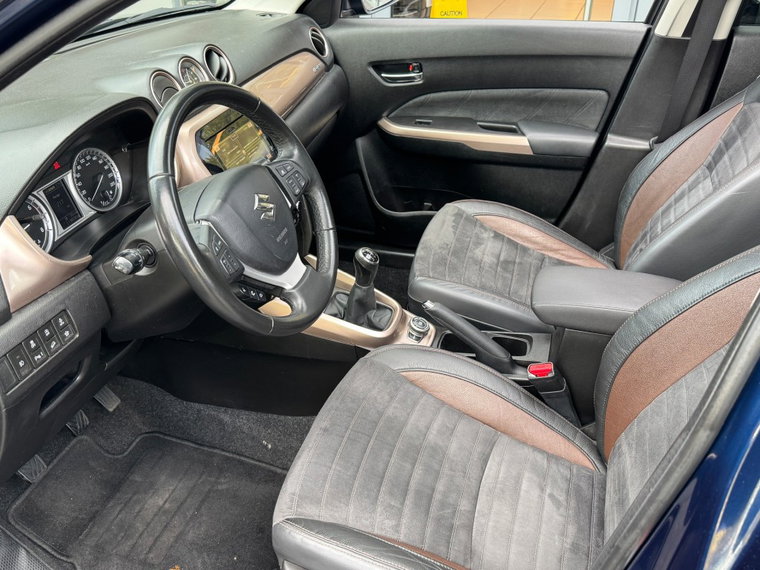 Vehicle Image 19