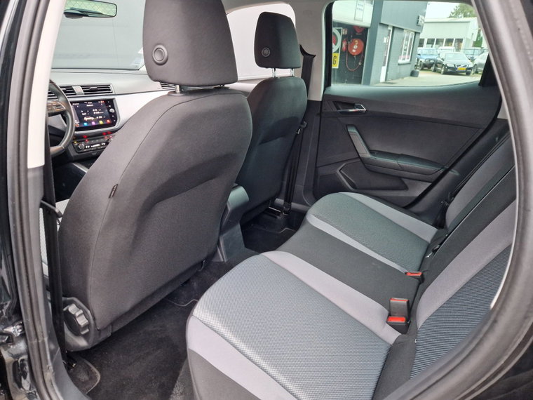 Vehicle Image 13