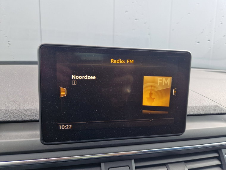 Vehicle Image 22