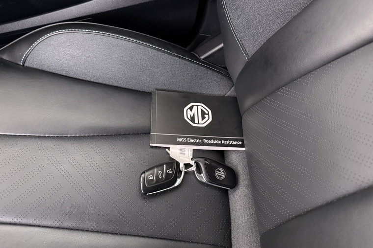 Vehicle Image 31