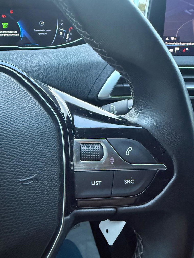 Vehicle Image 40