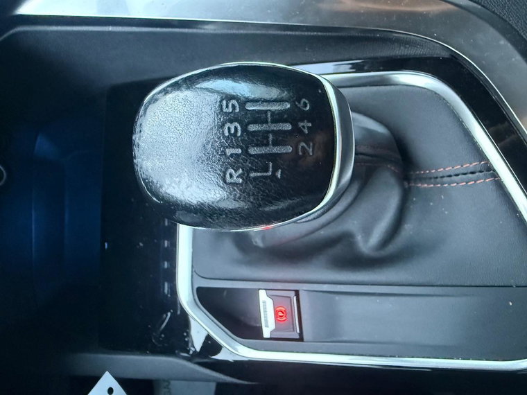 Vehicle Image 52