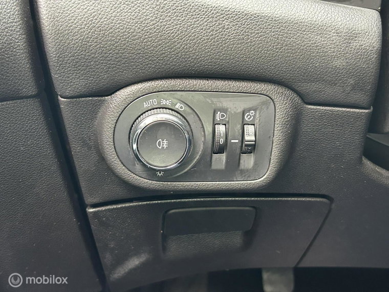 Vehicle Image 29