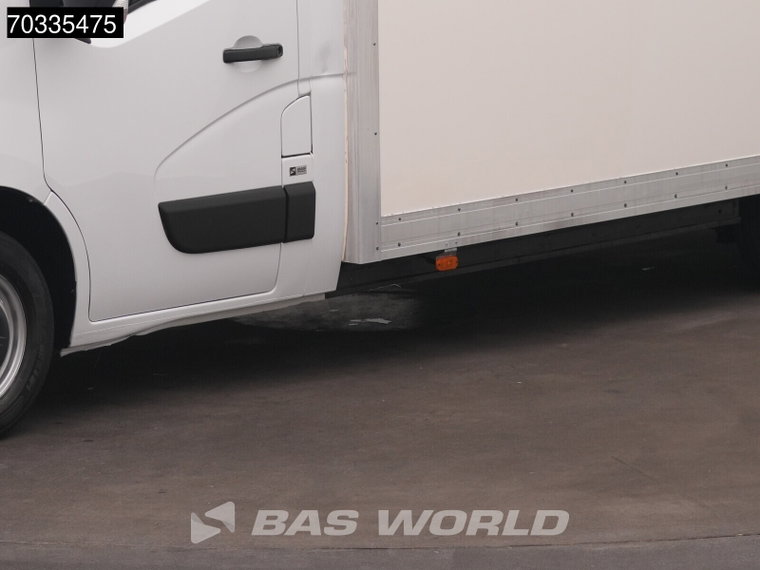 Vehicle Image 39