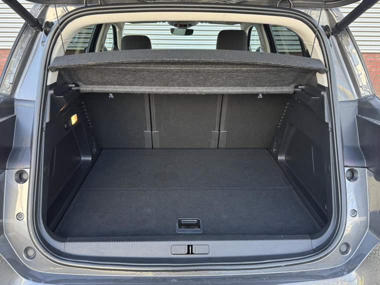 Vehicle Image 38