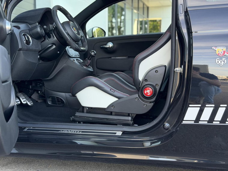 Vehicle Image 36